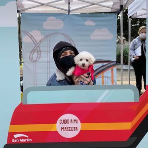 Meet your Posher, Casandra